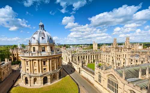 Bus Hop-On Hop-Off d'Oxford Bus touristique à ciel ouvert à Oxford